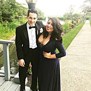 Meet your Posher, Danielapeno